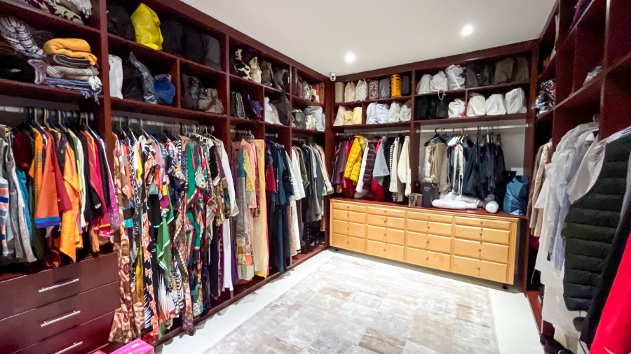 To Let 10 Bedroom Property for Rent in Constantia Western Cape